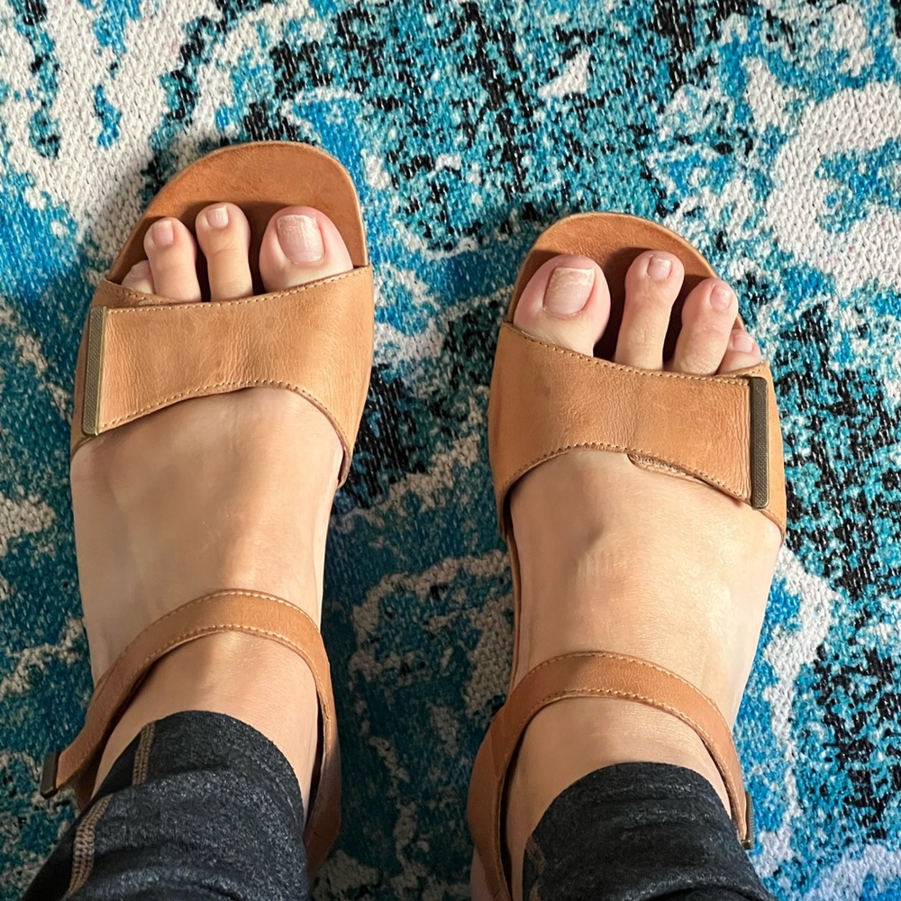 Abeo Tan Leather Women's Sandals